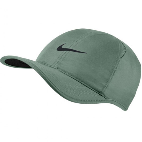 green nike hat